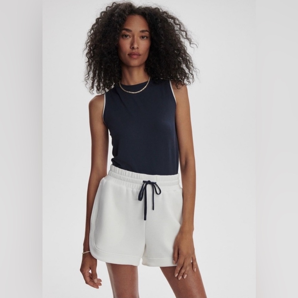 Varley Ollie High Rise shorts size S